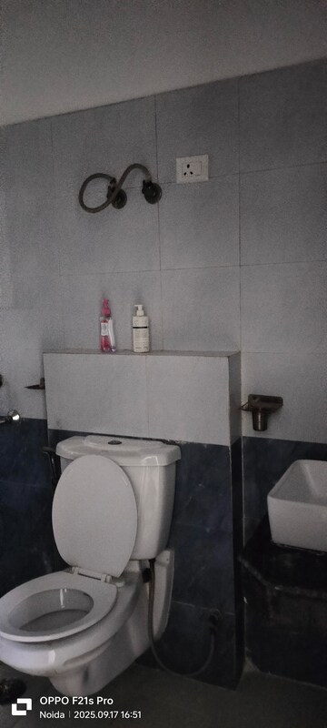 Bathroom in 3 BHK Apartment at Eldeco Live By The Greens, Sector 150 – for Rent