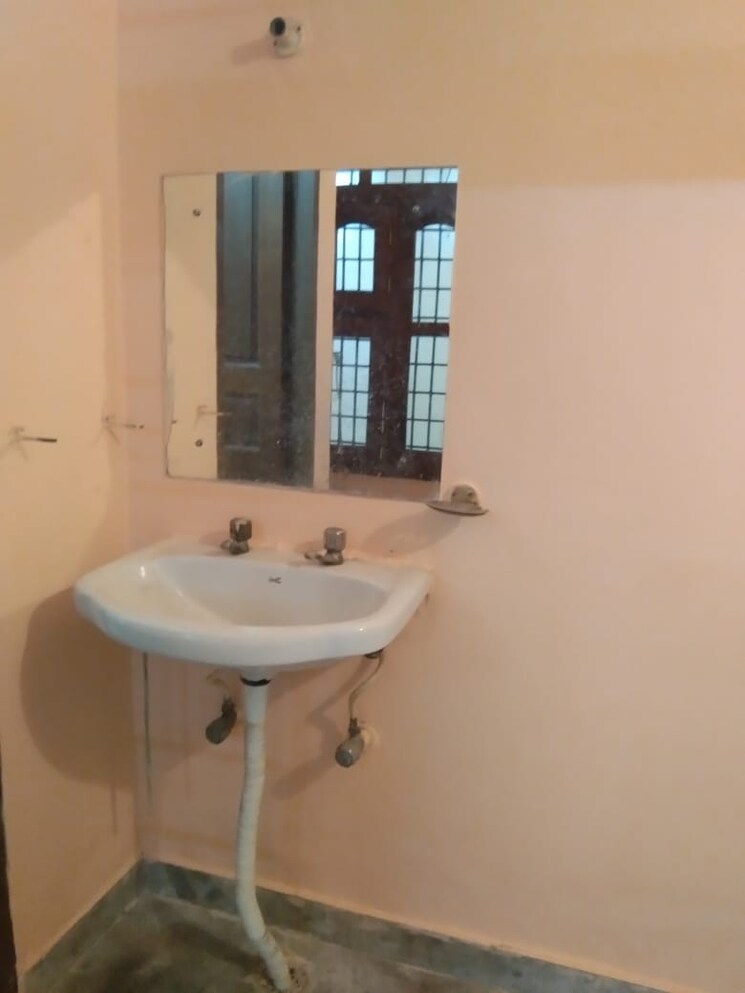 Bathroom, jahangirabad 3 Bedroom 1945 Sq.Ft. Villa In Jahangirabad Surat 9201897