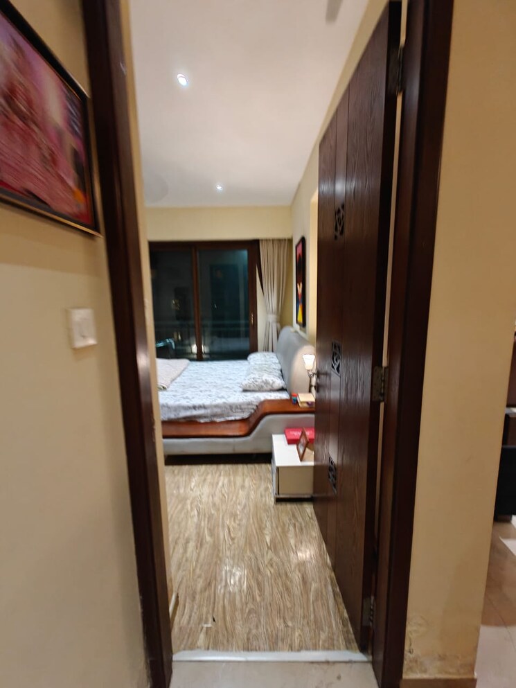 Bathroom, vakola 2 Bedroom 750 Sq.Ft. Apartment In Vakola Mumbai 9202161