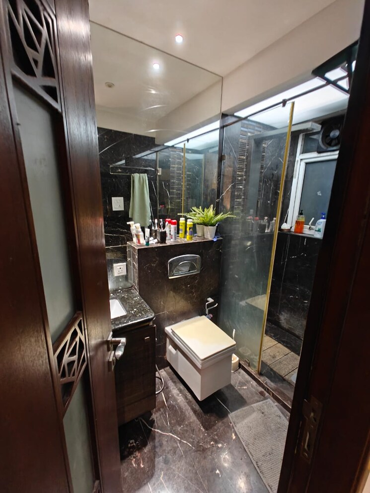  Parking, vakola 2 Bedroom 750 Sq.Ft. Apartment In Vakola Mumbai 9202161