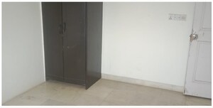 Room in 2 BHK Apartment at Brookhill Tower, Andheri West – for Rent