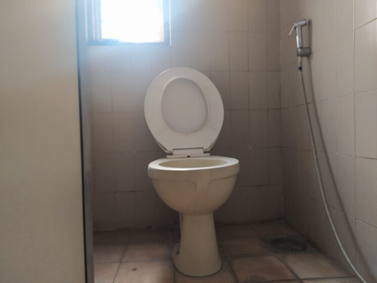 Bathroom, hiranandani-garden-eden-2 1 Bedroom 565 Sq.Ft. Apartment In Powai Mumbai 9202157