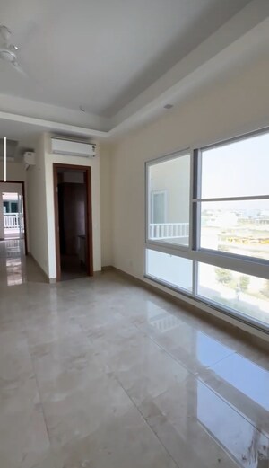 Room in 4 BHK Apartment at Uchdpl Veridia Oakwood Enclave, Wave City – for Sale