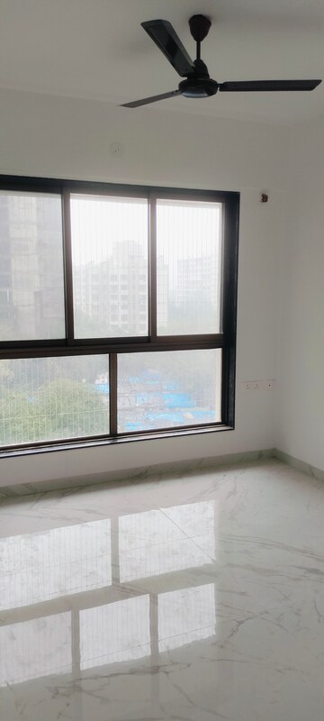 Bedroom in 2 BHK Apartment at Anant Tara, Kandivali West – for Rent