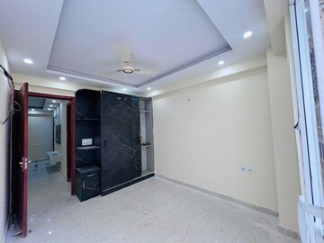 Room in 2 BHK Independent House at Chattarpur – for Rent