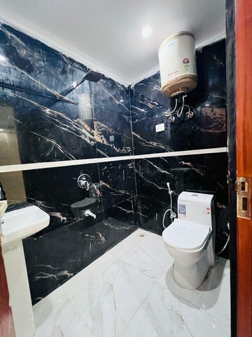 Gym in 2 BHK Independent House at Chattarpur – for Rent