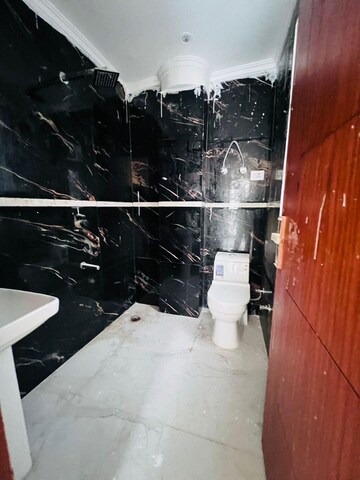 Master Bedroom in 2 BHK Independent House at Chattarpur – for Rent