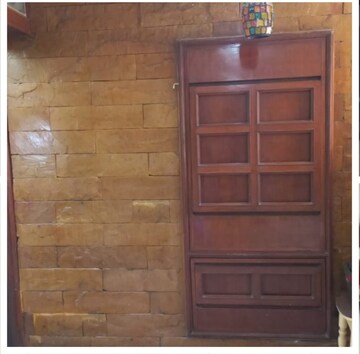 Furnished Amenities in 1.5 BHK Apartment at Shree Shastri Krupa CHS, Andheri West – for Rent