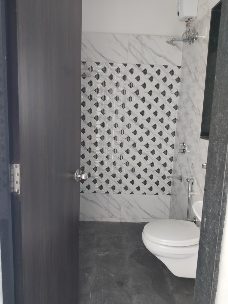 Bathroom, uk-iridium 1 Bedroom 395 Sq.Ft. Apartment In Kandivali East Mumbai 9202307