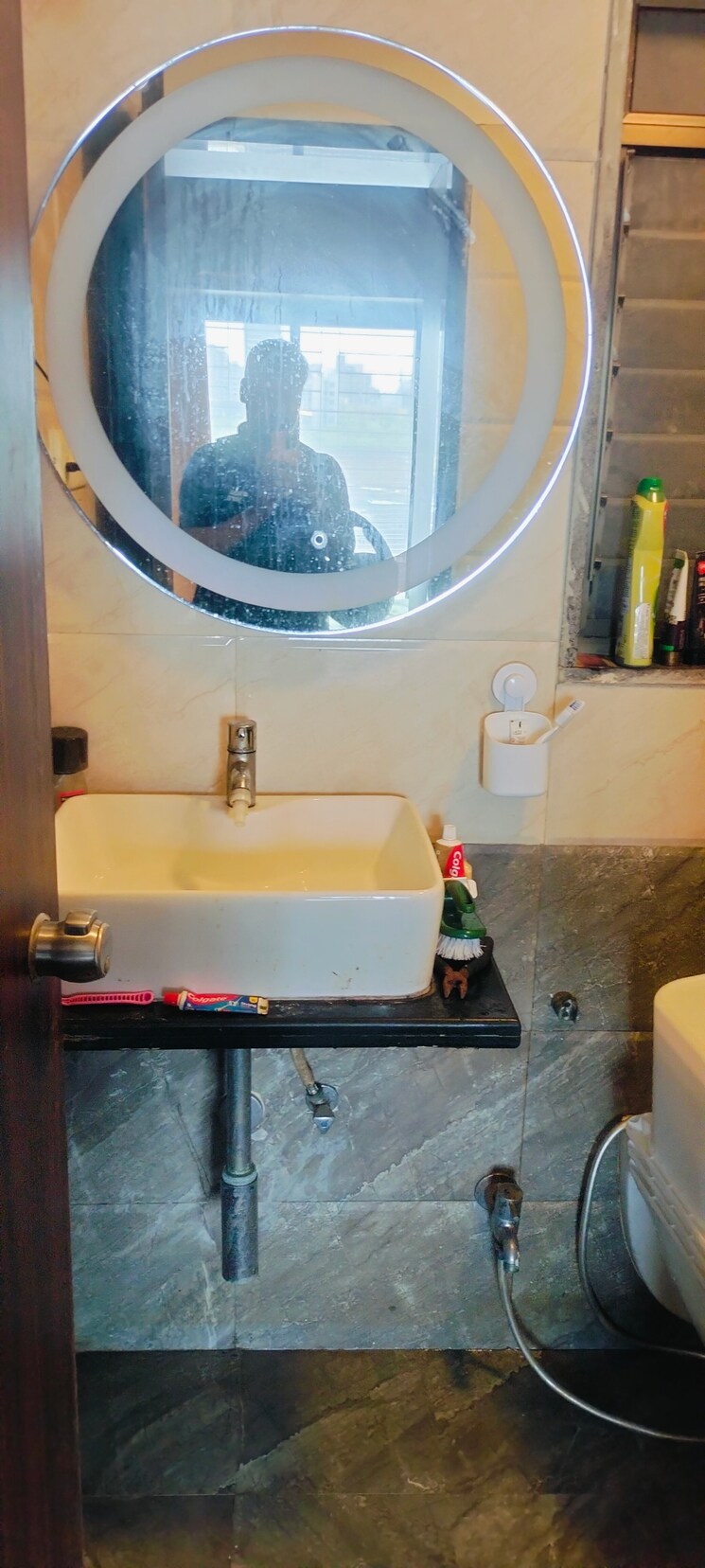 Attached Bathroom, sethia-kalpavruksh-heights 1 Bedroom 424 Sq.Ft. Apartment In Kandivali West Mumbai 9202248