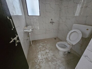 Bathroom in 3.5 BHK Apartment at Kalyani Nagar – for Sale
