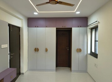 Room in 2 BHK Apartment at Frontline Seven, Kokapet – for Rent