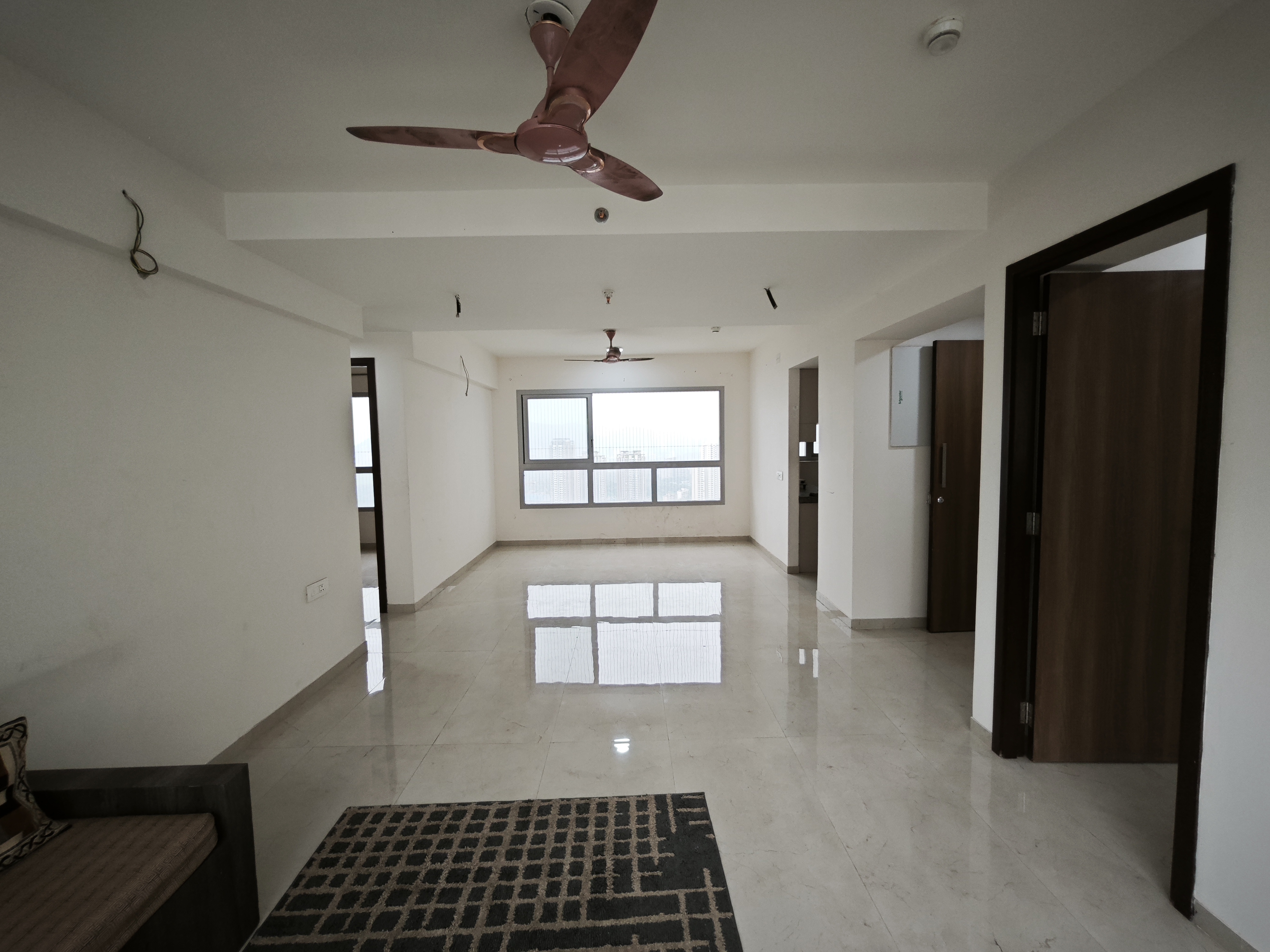 5 BHK + Extra Room Apartment For Rent in Piramal Vaikunth