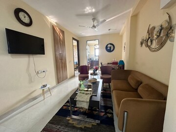 Master Bedroom in 2 BHK Builder Floor at SS Aaron Ville, Sector 48 – for Rent
