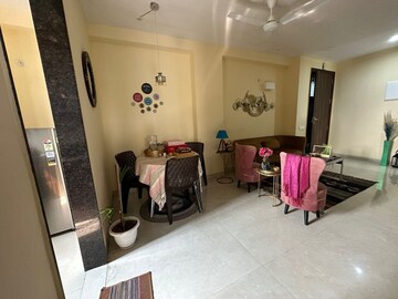 Living Room in 2 BHK Builder Floor at SS Aaron Ville, Sector 48 – for Rent