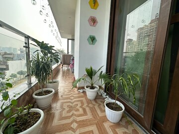 Master Bedroom in 2 BHK Builder Floor at SS Aaron Ville, Sector 48 – for Rent