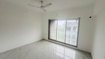 Room in 2 BHK Apartment at LK Umang Heights, Andheri West – for Rent