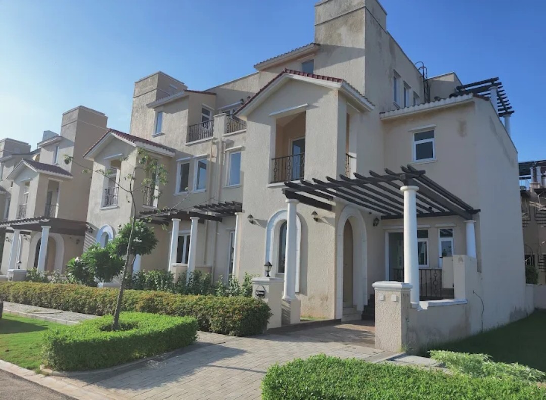 5 BHK + Servant Room,Study Room Villa For Sale in Emaar Marbella