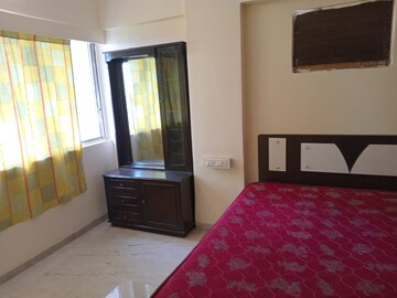 Bedroom in 2 BHK Apartment at Sterling CHS, Andheri West – for Rent