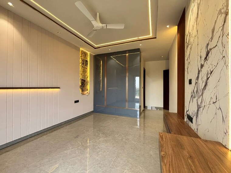 Room, sector 57 3 Bedroom 263 Sq.Yd. Builder Floor In Sector 57 Gurgaon 9202423