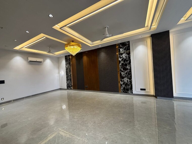 Room, sector 57 3 Bedroom 263 Sq.Yd. Builder Floor In Sector 57 Gurgaon 9202423