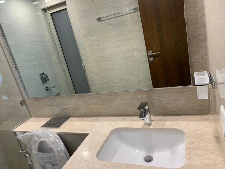 Bathroom, hiranandani-castle-rock 2 Bedroom 777 Sq.Ft. Apartment In Powai Mumbai 9202404