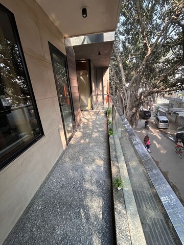 Balcony in 3 BHK Builder Floor at Ansal Sushant Lok I, Sector 43 – for Rent