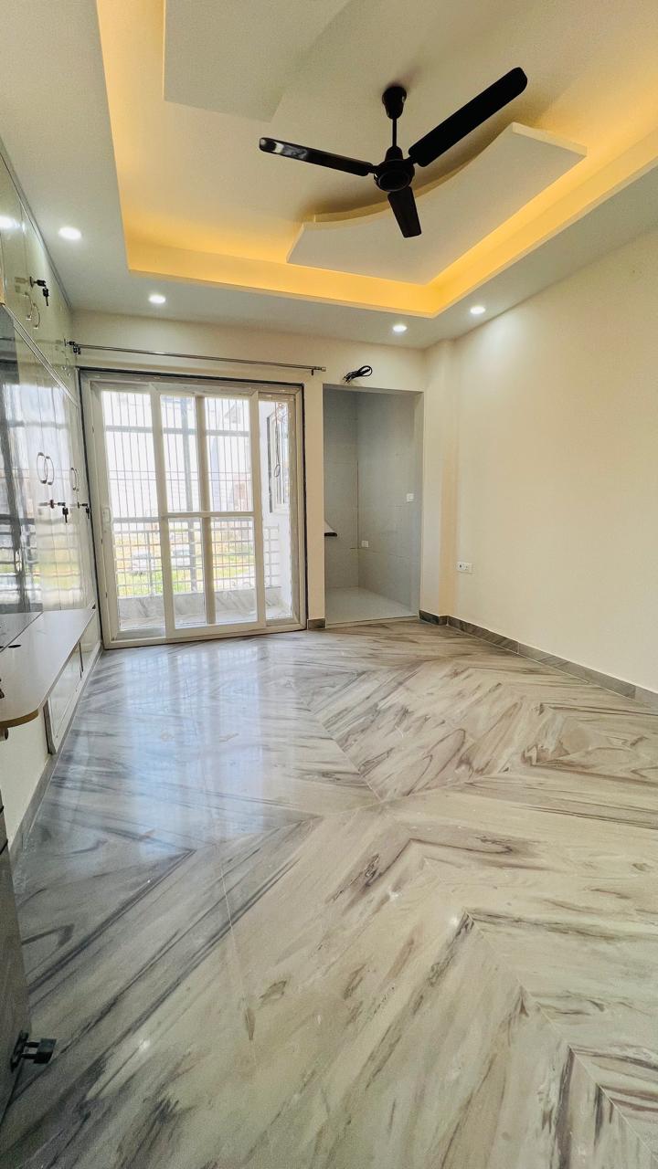 3 BHK 215 Sq.Yd. Builder Floor in Uday Arden 45