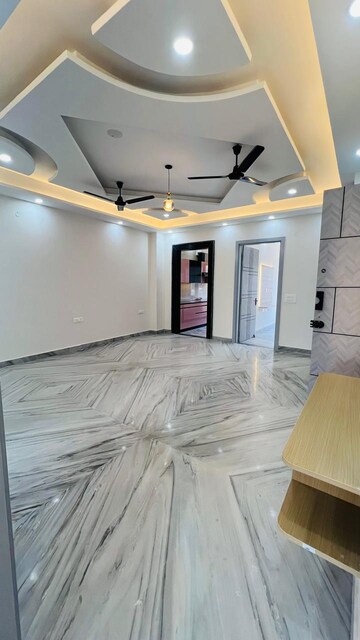 Bedroom in 3 BHK Builder Floor at Uday Arden 45, Sector 45 – for Rent