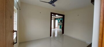 Room in 2 BHK Apartment at Jayani Paradise, Mahadevpura – for Rent