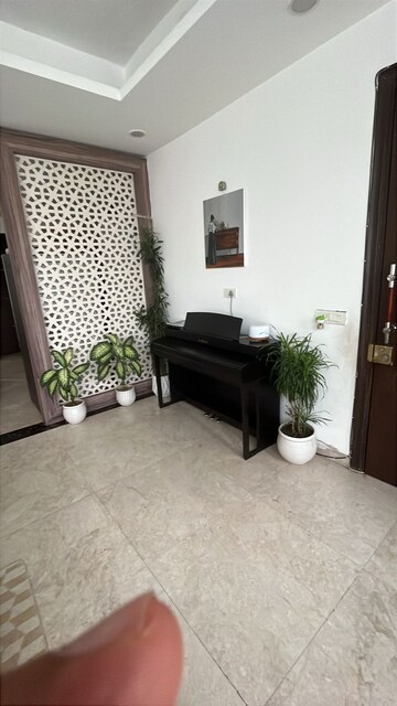 Bedroom in 3 BHK Builder Floor at DLF City Phase IV, Dlf Phase iv – for Rent
