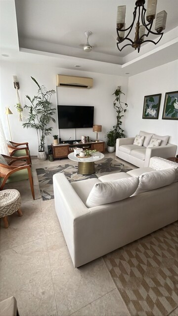 Living Room in 3 BHK Independent House at DLF City Phase IV, Dlf Phase iv – for Rent