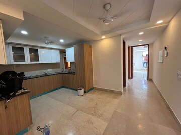 Room in 3 BHK Independent House at DLF City Phase IV, Dlf Phase iv – for Rent