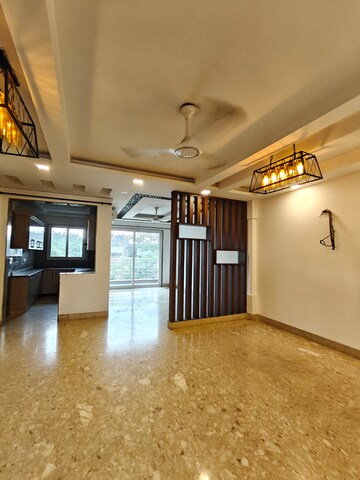 Room in 3 BHK Builder Floor at Ansal Sushant Lok I, Sector 43 – for Rent