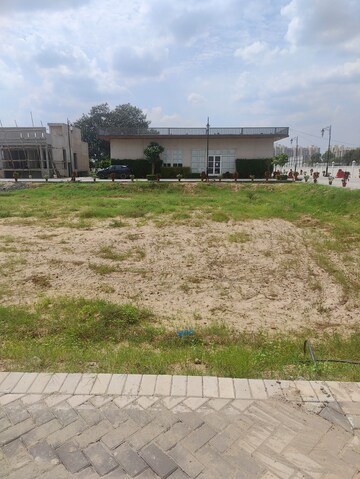  Plot – Exterior View View at Central Park 3 Flower Valley, Sohna Sector 33 - for Sale