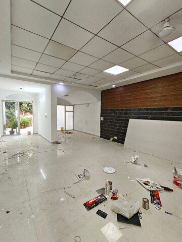 Room in  Office Space at Ansal Sushant Lok I, Sector 43 – for Rent