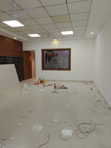Room in  Office Space at Ansal Sushant Lok I, Sector 43 – for Rent