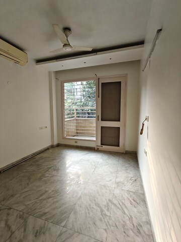 Room in  Office Space at Ansal Sushant Lok I, Sector 43 – for Rent