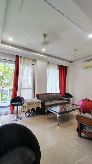 Living Room in 3 BHK Builder Floor at Sushant Lok 3, Sector 57 – for Rent