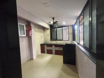 Kitchen in 1.5 BHK Apartment at Seawoods – for Rent