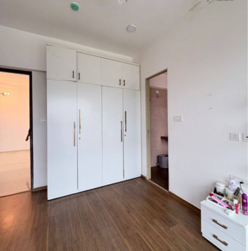 Furnished Amenities in 2 BHK Apartment at Saket CHS Malad East, Laxman Nagar – for Rent