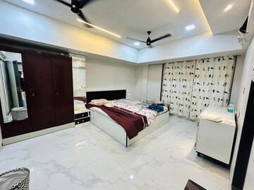 Bedroom in 2 BHK Apartment at Seawoods – for Rent