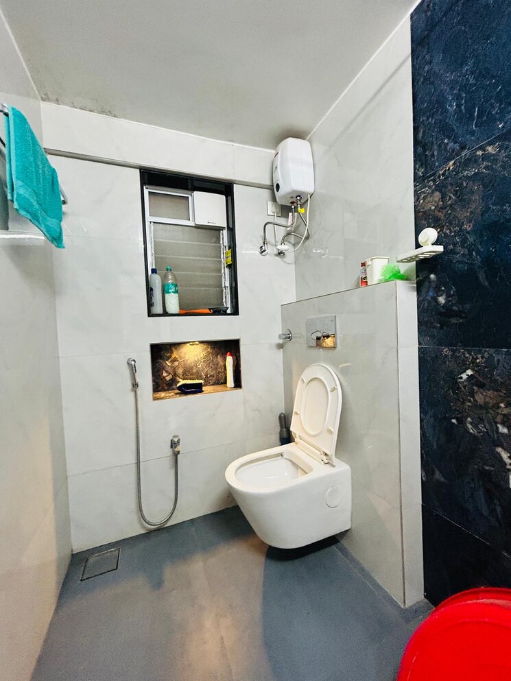 Bathroom, seawoods 2 Bedroom 1000 Sq.Ft. Apartment In Seawoods Navi Mumbai 9202500