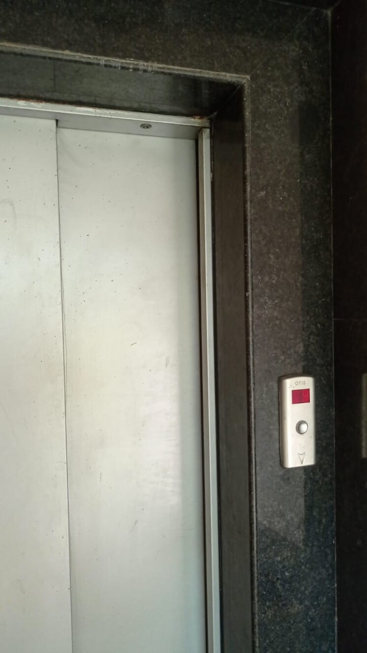 undefined, soami nagar Commercial Office Space 1500 Sq.Ft. In Soami Nagar Delhi 9202501