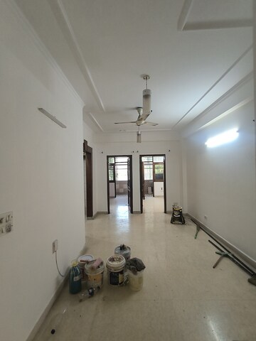Building Lobby in 3 BHK Builder Floor at Malviya Nagar – for Sale