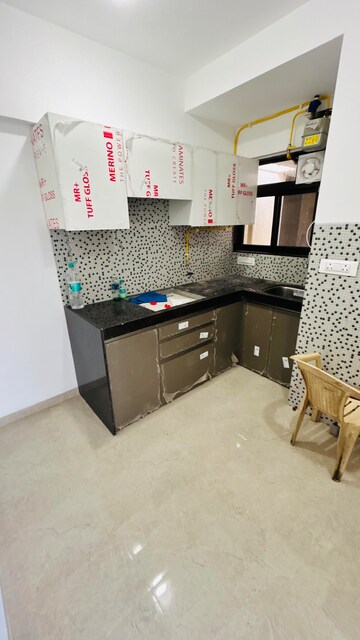 Team Area in 2 BHK Apartment at Platinum Life, Andheri West – for Rent