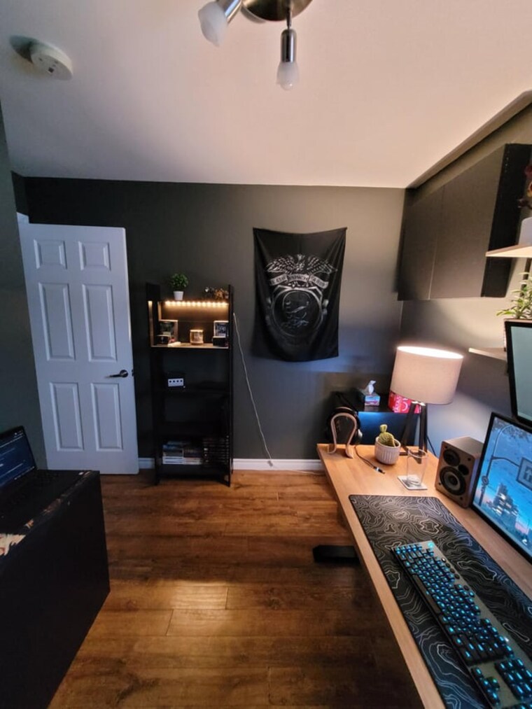 Living Room, laxmi nagar Commercial Office Space 431 Sq.Ft. In Laxmi Nagar Delhi 9202547