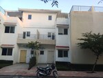 4 BHK + Servant Room 3008 Sq.Ft. Villa in Paramount Golfforeste Villas