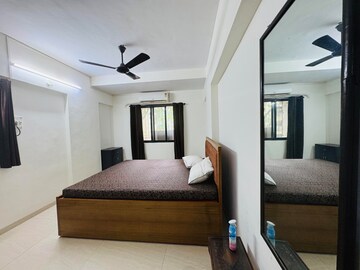 Bedroom in 2 BHK Apartment at Sumeru CHS, Andheri West – for Rent