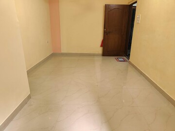 Room in 2 BHK Apartment at Azad Nagar Sangam CHS Andheri, Andheri West – for Rent